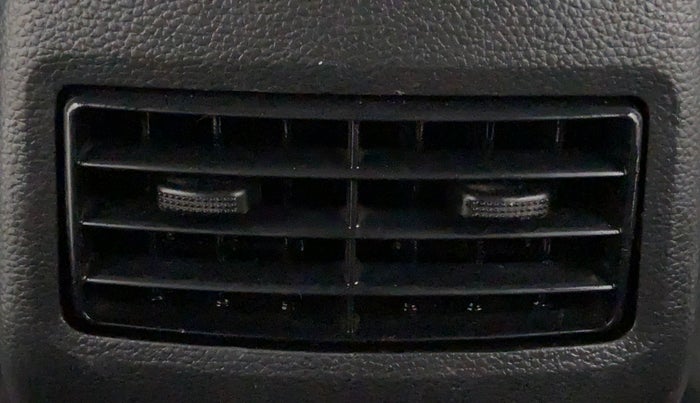 2016 Hyundai Elite i20 SPORTZ 1.2, Petrol, Manual, 1,30,162 km, Rear AC Vents