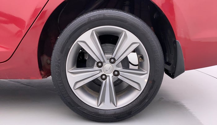 2018 Hyundai Verna 1.6 CRDI SX + AT, Diesel, Automatic, 58,237 km, Left Rear Wheel