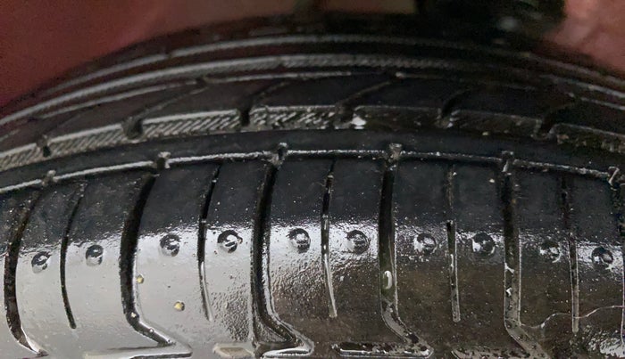 2011 Maruti Alto K10 VXI, Petrol, Manual, 55,450 km, Right Front Tyre Tread