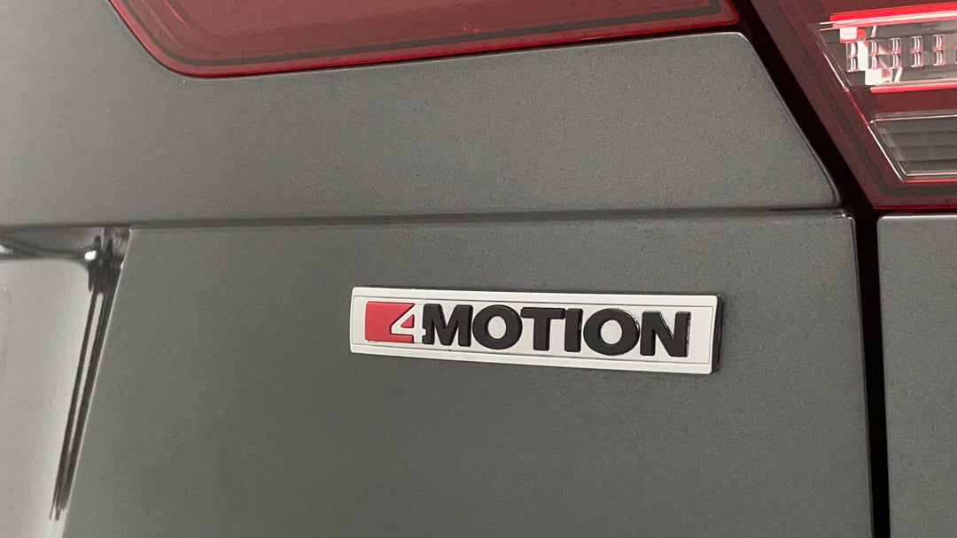 2018 Volkswagen Tiguan 162 Tsi Highline, Automatic, 111026 km, Badge (Boot Right Side)