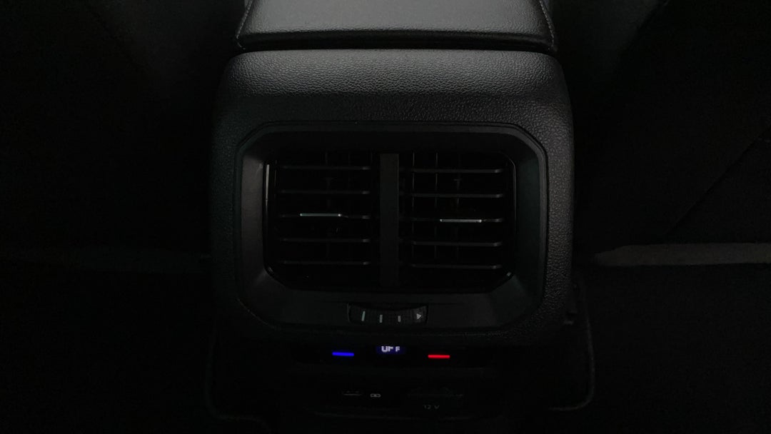 2018 Volkswagen Tiguan 162 Tsi Highline, Automatic, 111026 km, Rear A/C Vent