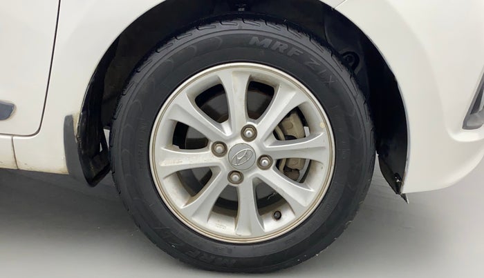 2015 Hyundai Grand i10 ASTA AT 1.2 KAPPA VTVT, Petrol, Automatic, 77,299 km, Right Front Wheel