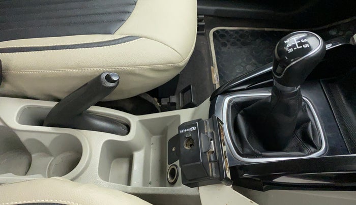 2014 Ford Ecosport 1.5 TREND TDCI, Diesel, Manual, 1,23,160 km, Gear Lever