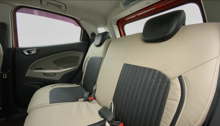 2014 Ford Ecosport 1.5 TREND TDCI, Diesel, Manual, 1,23,160 km, Right Side Door Cabin View