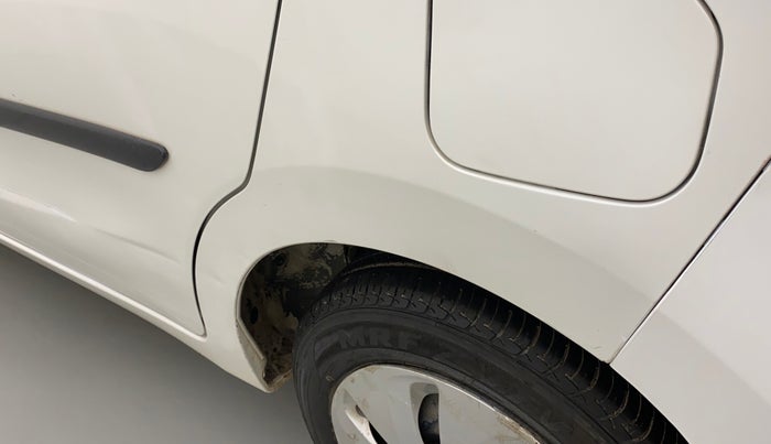 2015 Maruti Celerio VXI AMT, Petrol, Automatic, 72,402 km, Left quarter panel - Minor scratches