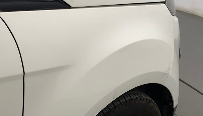 2015 Ford Ecosport TITANIUM 1.5L PETROL AT, Petrol, Automatic, 86,975 km, Right fender - Slightly dented