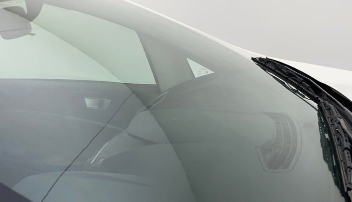 2015 Ford Ecosport TITANIUM 1.5L PETROL AT, Petrol, Automatic, 86,975 km, Front windshield - Minor spot on windshield