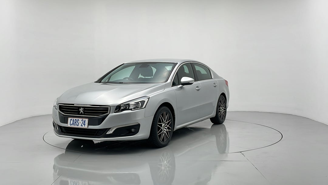 Left Front Diagonal (45- Degree) View