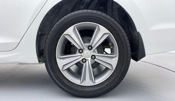 2018 Hyundai Verna 1.6 CRDI SX, Diesel, Manual, 94,772 km, Left Rear Wheel