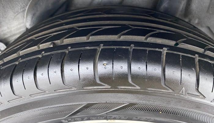 2018 Hyundai Verna 1.6 CRDI SX, Diesel, Manual, 94,772 km, Left Rear Tyre Tread