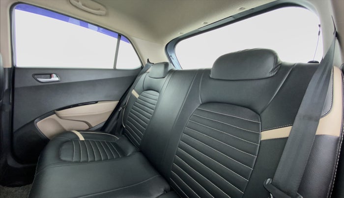 2017 Hyundai Grand i10 SPORTZ 1.2 KAPPA VTVT, Petrol, Manual, 79,770 km, Right Side Rear Door Cabin