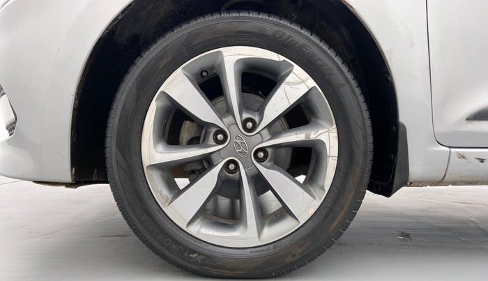 2016 Hyundai Elite i20 ASTA 1.4 CRDI, Diesel, Manual, 1,19,203 km, Left Front Wheel