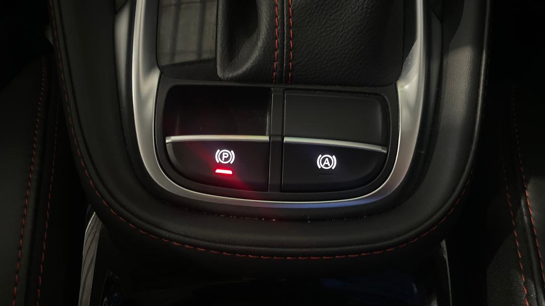 2020 MG Zst Excite, Automatic, 16619 km, Handbrake