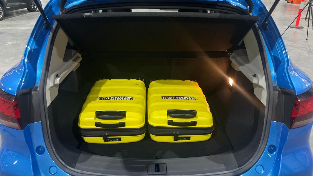 2020 MG Zst Excite, Automatic, 16619 km, Boot Inside View with Luggage