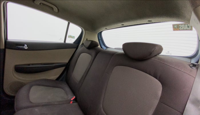 2014 Hyundai i20 ASTA 1.2, Petrol, Manual, 1,15,065 km, Right Side Rear Door Cabin