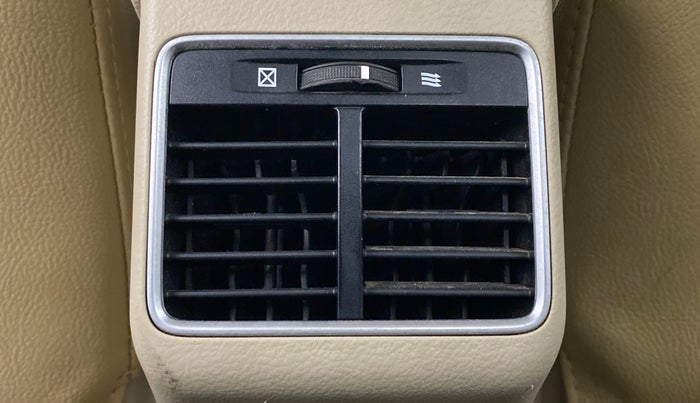 2015 Maruti Ciaz ZXI AT, Petrol, Automatic, 75,642 km, Rear AC Vents