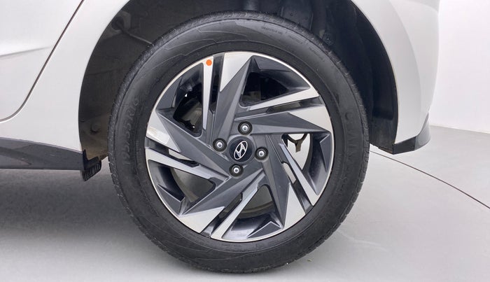 2021 Hyundai NEW I20 Asta 1.0 GDI Turbo IMT, Petrol, Manual, 9,621 km, Left Rear Wheel