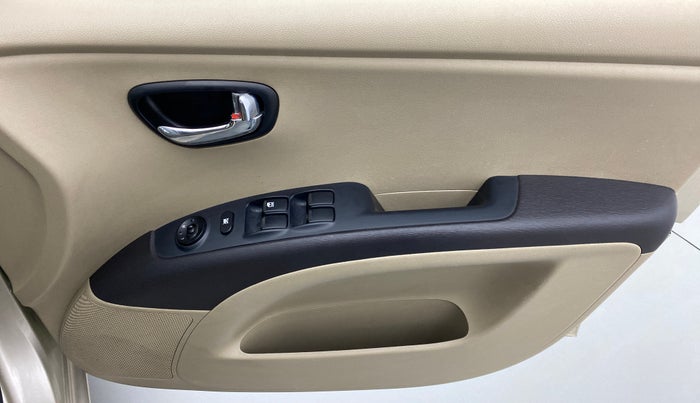 2012 Hyundai i10 MAGNA 1.2 KAPPA2, Petrol, Manual, 20,652 km, Driver Side Door Panels Control