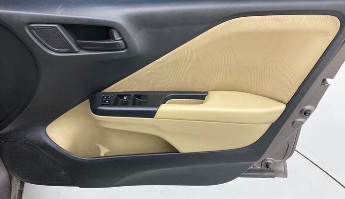 2014 Honda City 1.5L I-VTEC SV, Petrol, Manual, 98,877 km, Driver Side Door Panels Control