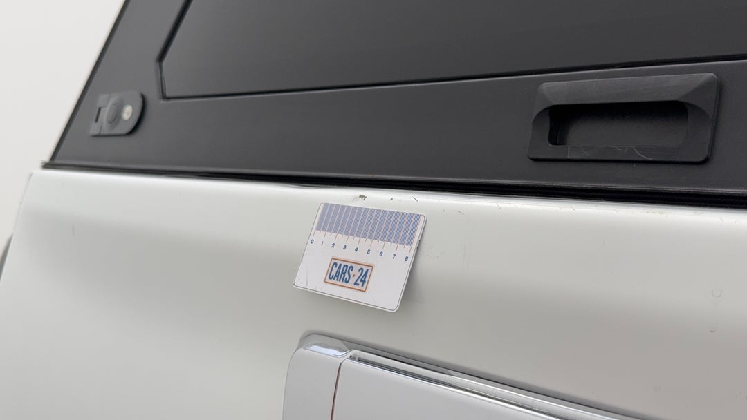 Boot / Tailgate Tailgate Dent