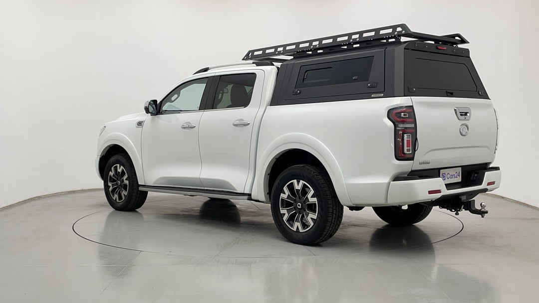 Left Back Diagonal (45- Degree) View