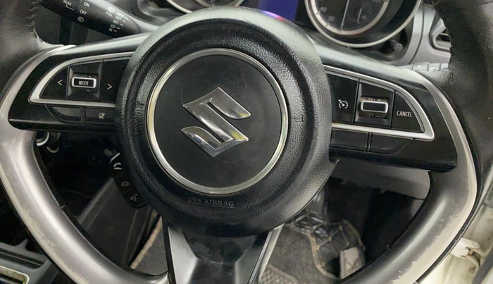 2022 Maruti Swift ZXI PLUS, Petrol, Manual, 24,626 km, Steering wheel - Sound system control not functional