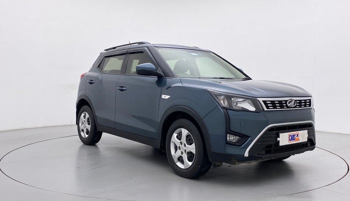 2022 Mahindra XUV300 W6 1.5 DIESEL AMT, Diesel, Automatic, 37,722 km, Right Front Diagonal