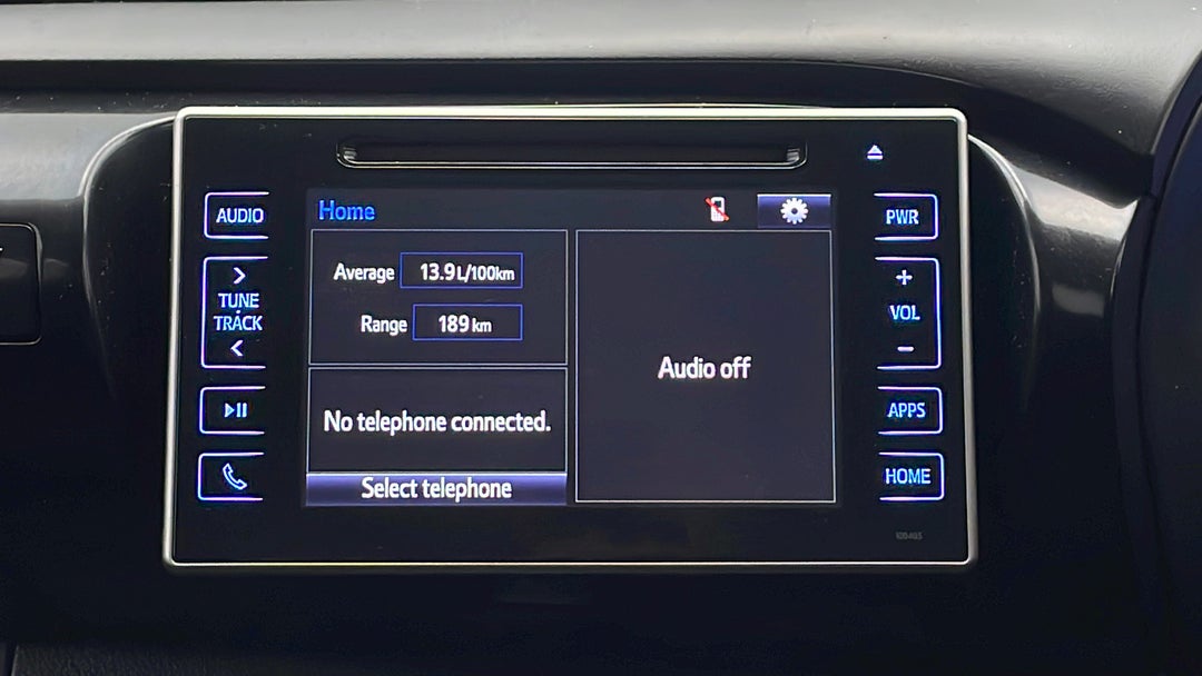 2016 Toyota Hilux Sr (4x4), Automatic, 90408 km, Infotainment System