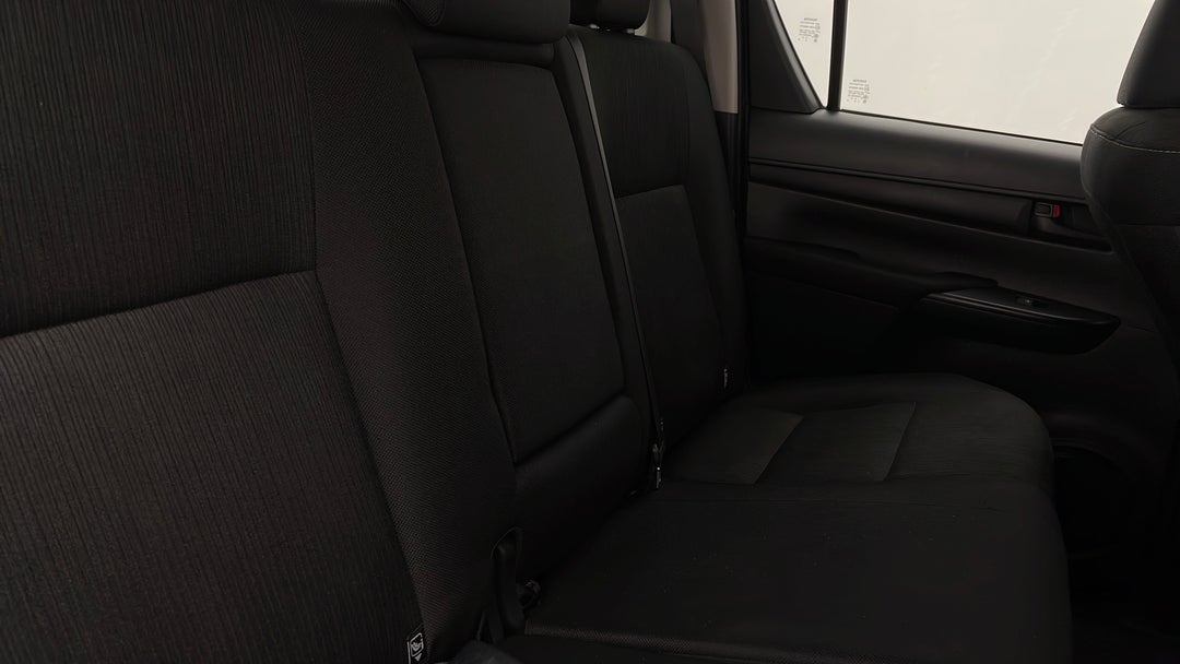 2016 Toyota Hilux Sr (4x4), Automatic, 90408 km, Right Side Rear Door Cabin View
