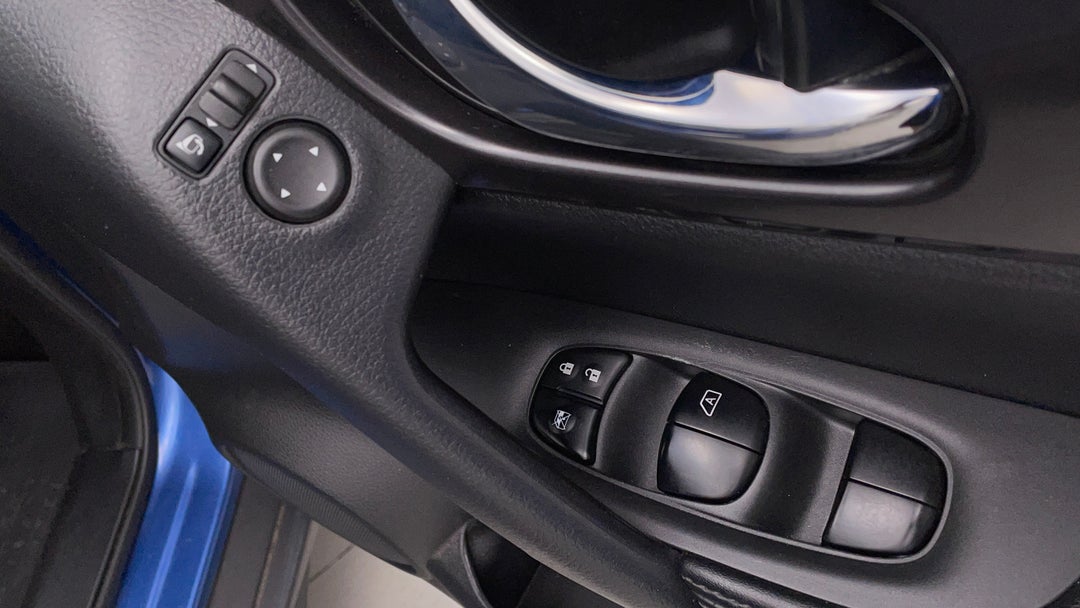 Drivers Side Door Panel Controls