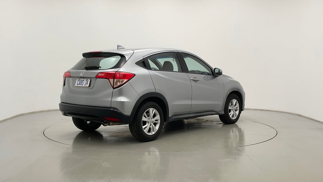 Right Back Diagonal (45- Degree) View