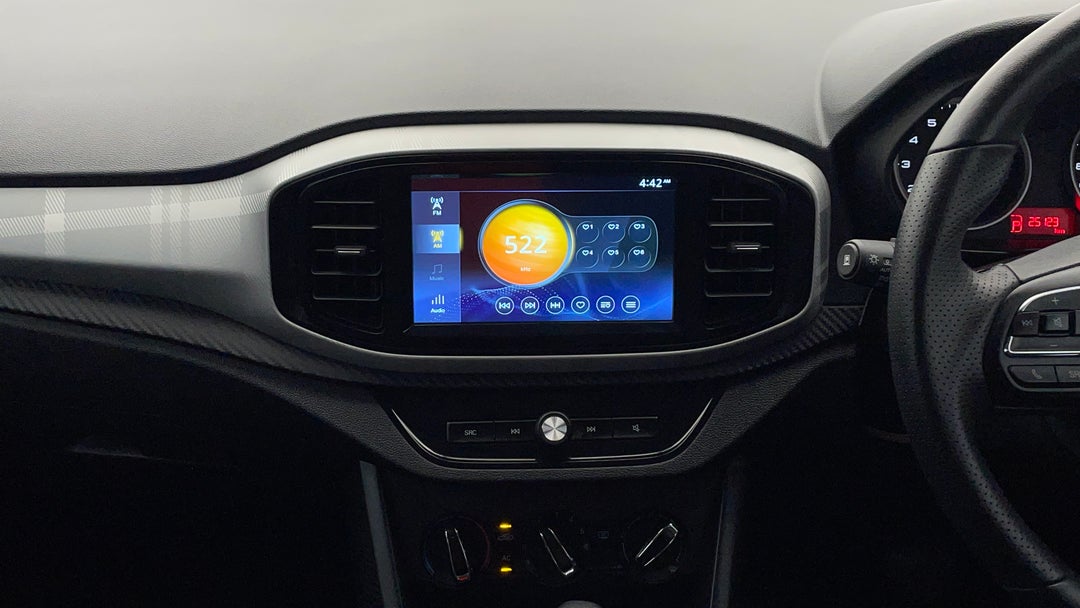 2020 MG 3 Auto Core, Automatic, 25123 km, Infotainment System