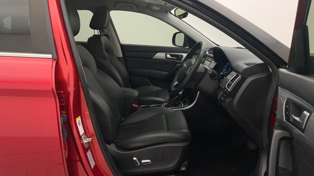 2020 Haval H2 Lux 2WD, Automatic, 41851 km, Right Side Front Door Cabin View