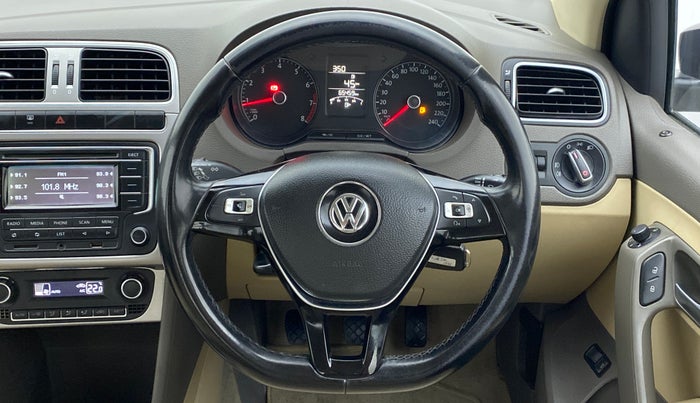 2015 Volkswagen Vento HIGHLINE PETROL, Petrol, Manual, 65,459 km, Steering Wheel Close Up