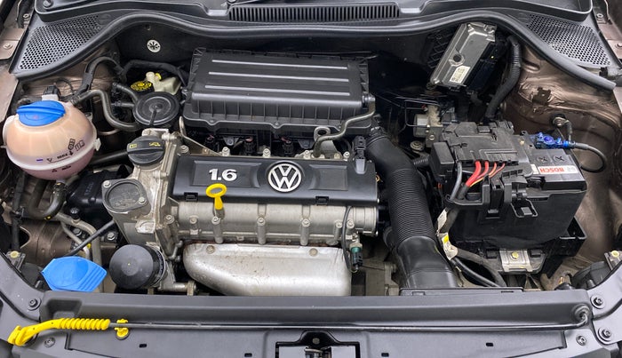 2015 Volkswagen Vento HIGHLINE PETROL, Petrol, Manual, 65,459 km, Open Bonet