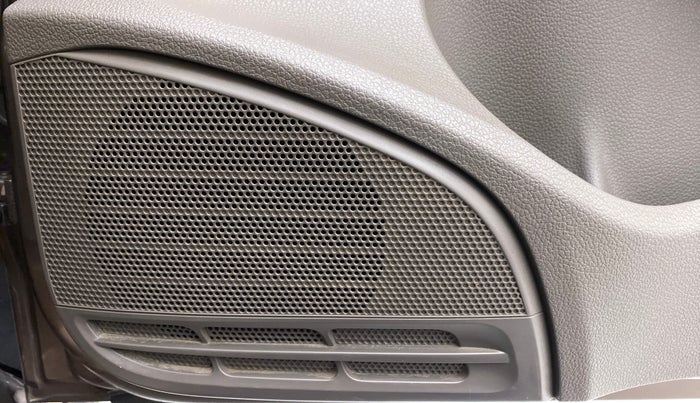 2015 Volkswagen Vento HIGHLINE PETROL, Petrol, Manual, 65,459 km, Speaker