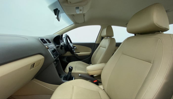 2015 Volkswagen Vento HIGHLINE PETROL, Petrol, Manual, 65,459 km, Right Side Front Door Cabin