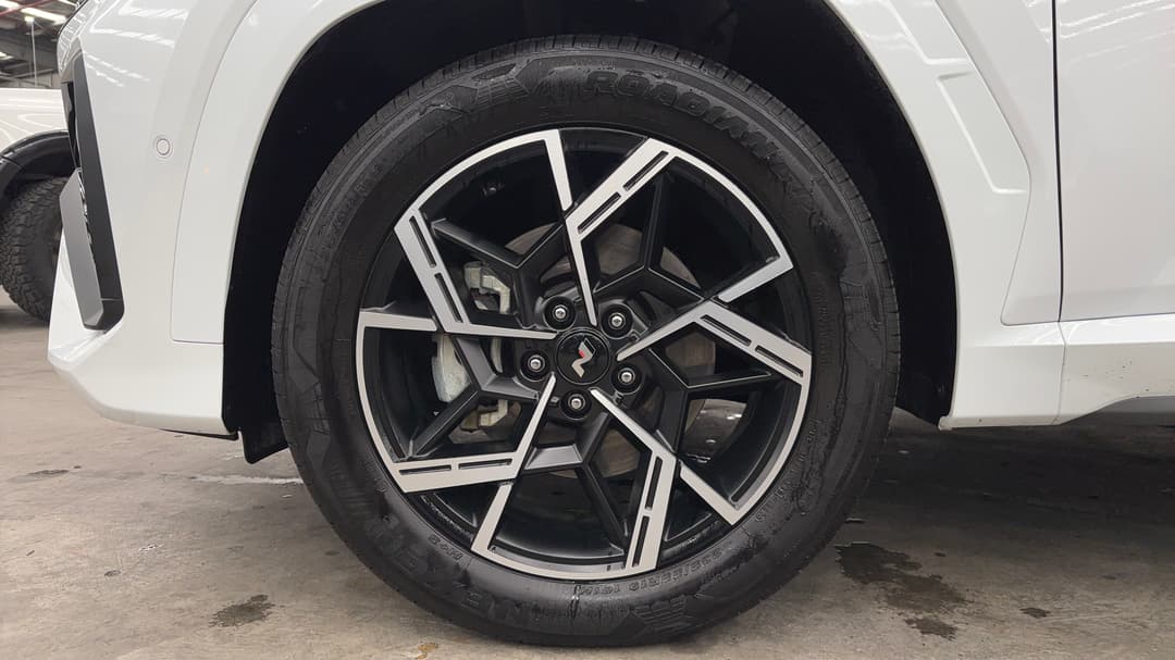 2025 Hyundai Tucson Premium N Line Hybrid (AWD), Automatic, 15318 km, Left Front Wheel