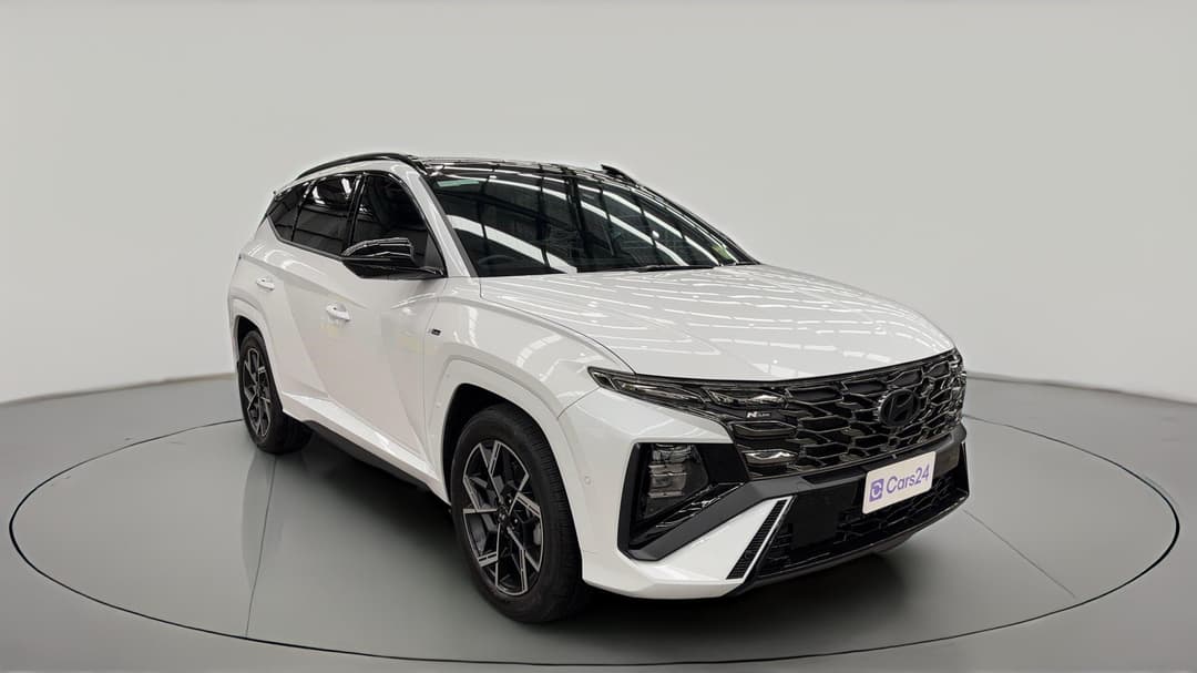2025 Hyundai Tucson Premium N Line Hybrid (AWD), Automatic, 15318 km, Right Front Diagonal (45- Degree) View