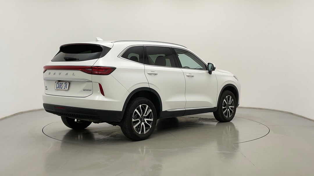 Right Back Diagonal (45- Degree) View