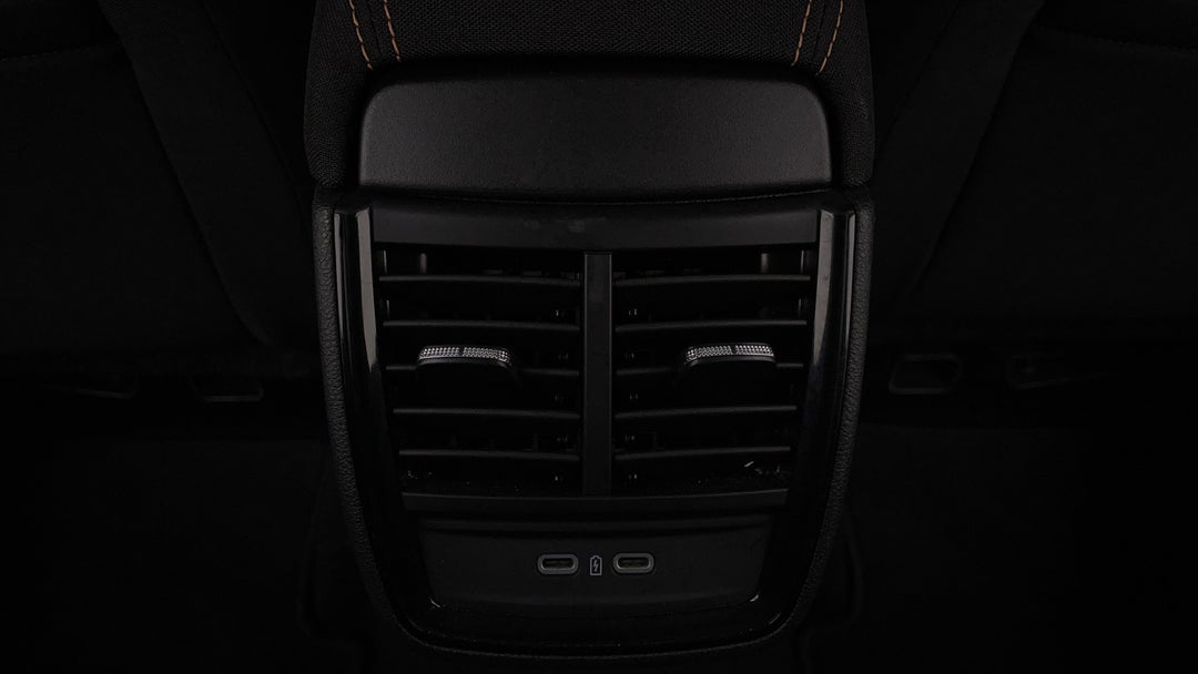 2022 SKODA Kamiq Style 85tsi, Automatic, 35000 km, Rear A/C Vent