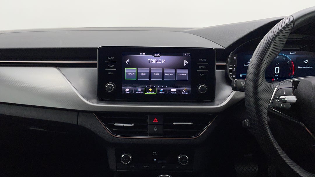 2022 SKODA Kamiq Style 85tsi, Automatic, 35000 km, Center Console