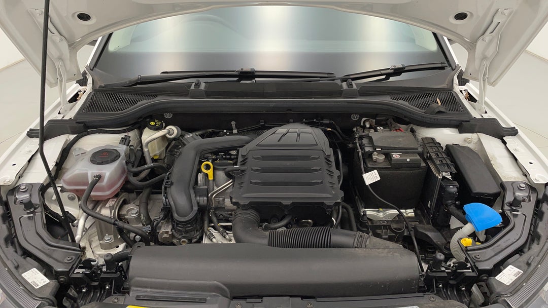 2022 SKODA Kamiq Style 85tsi, Automatic, 35000 km, Open Bonnet (Engine)