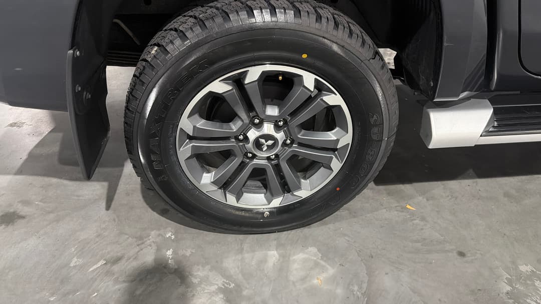 2020 Mitsubishi Triton Gls (4x4), Automatic, 99424 km, Right Rear Wheel