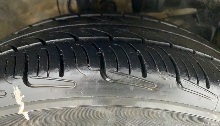 2014 Honda City SV MT PETROL, Petrol, Manual, 79,476 km, Right Front Tyre Tread