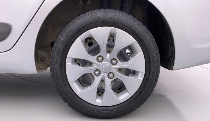 2016 Hyundai Xcent S AT 1.2, Petrol, Automatic, 37,400 km, Left Rear Wheel