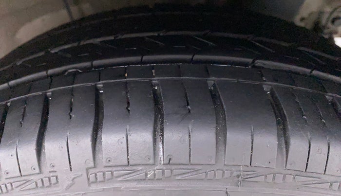 2016 Hyundai Xcent S AT 1.2, Petrol, Automatic, 37,400 km, Left Rear Tyre Tread