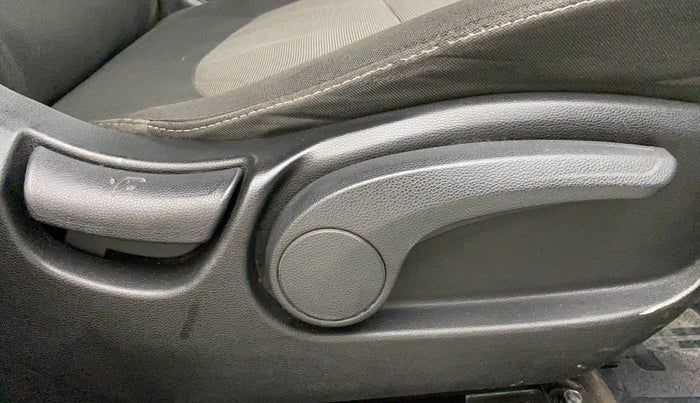 2017 Hyundai Creta SX 1.6 DIESEL, Diesel, Manual, 86,687 km, Driver Side Adjustment Panel
