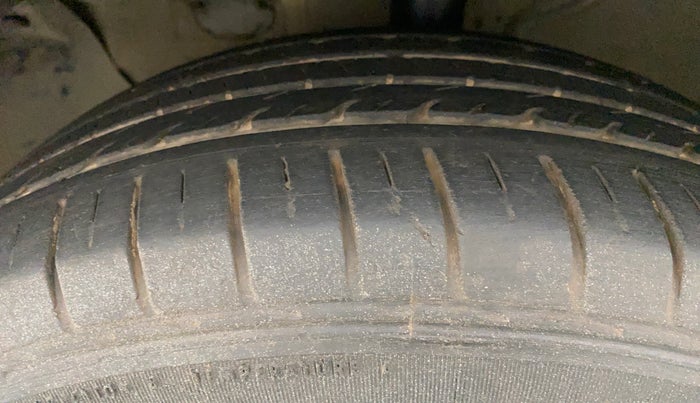 2017 Hyundai Creta SX 1.6 DIESEL, Diesel, Manual, 86,687 km, Left Front Tyre Tread