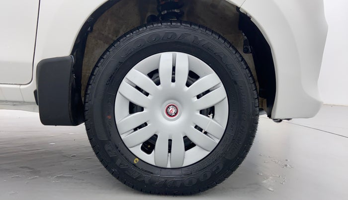 2018 Maruti Alto 800 LXI, Petrol, Manual, 28,024 km, Right Front Tyre